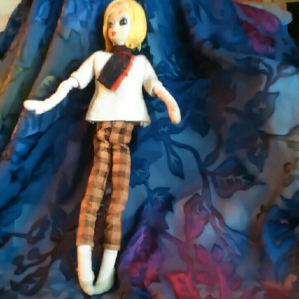 VINTAGE HANDMADE FASHION DOLLS - Picture 2 of 8